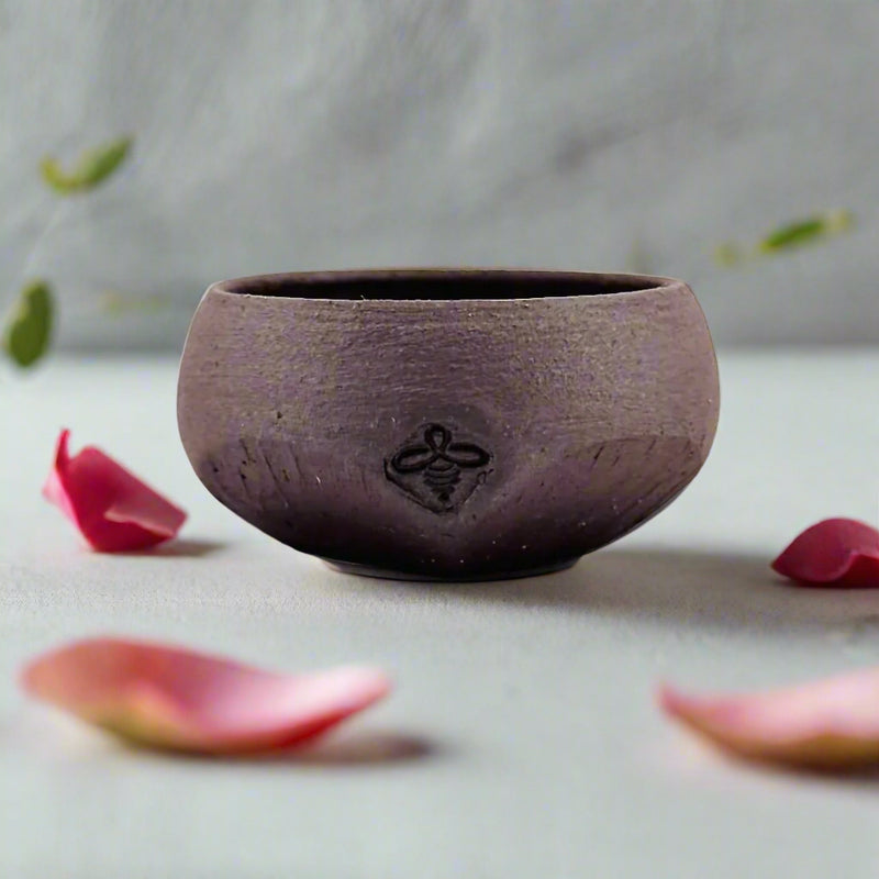 Ceramic tea light holder